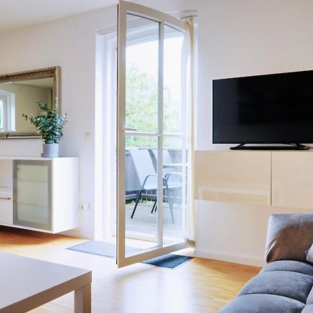 Stilvolles Apartment In Stadtnaehe-Parkplatz- 4 Personen- Balkon Wolfsburg Kültér fotó