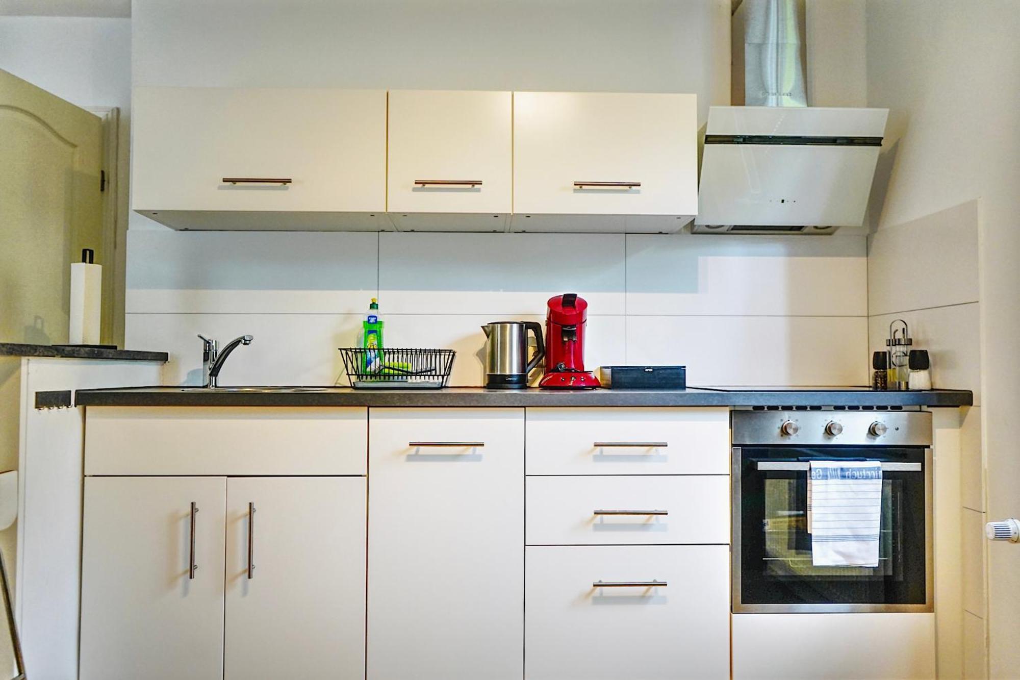 Stilvolles Apartment In Stadtnaehe-Parkplatz- 4 Personen- Balkon Wolfsburg Kültér fotó